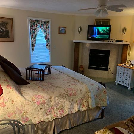 Emerald Necklace Inn Bed And Breakfast Lakewood Ngoại thất bức ảnh