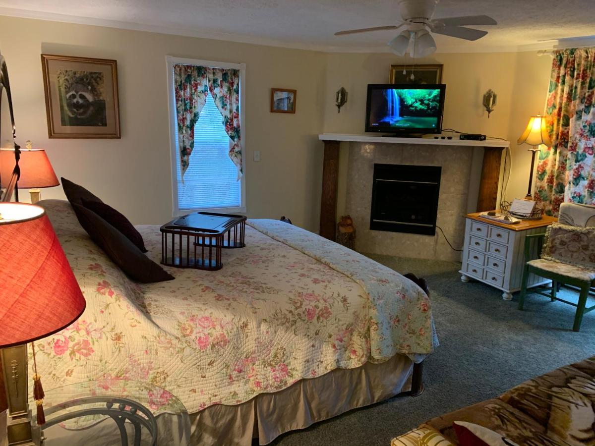 Emerald Necklace Inn Bed And Breakfast Lakewood Ngoại thất bức ảnh